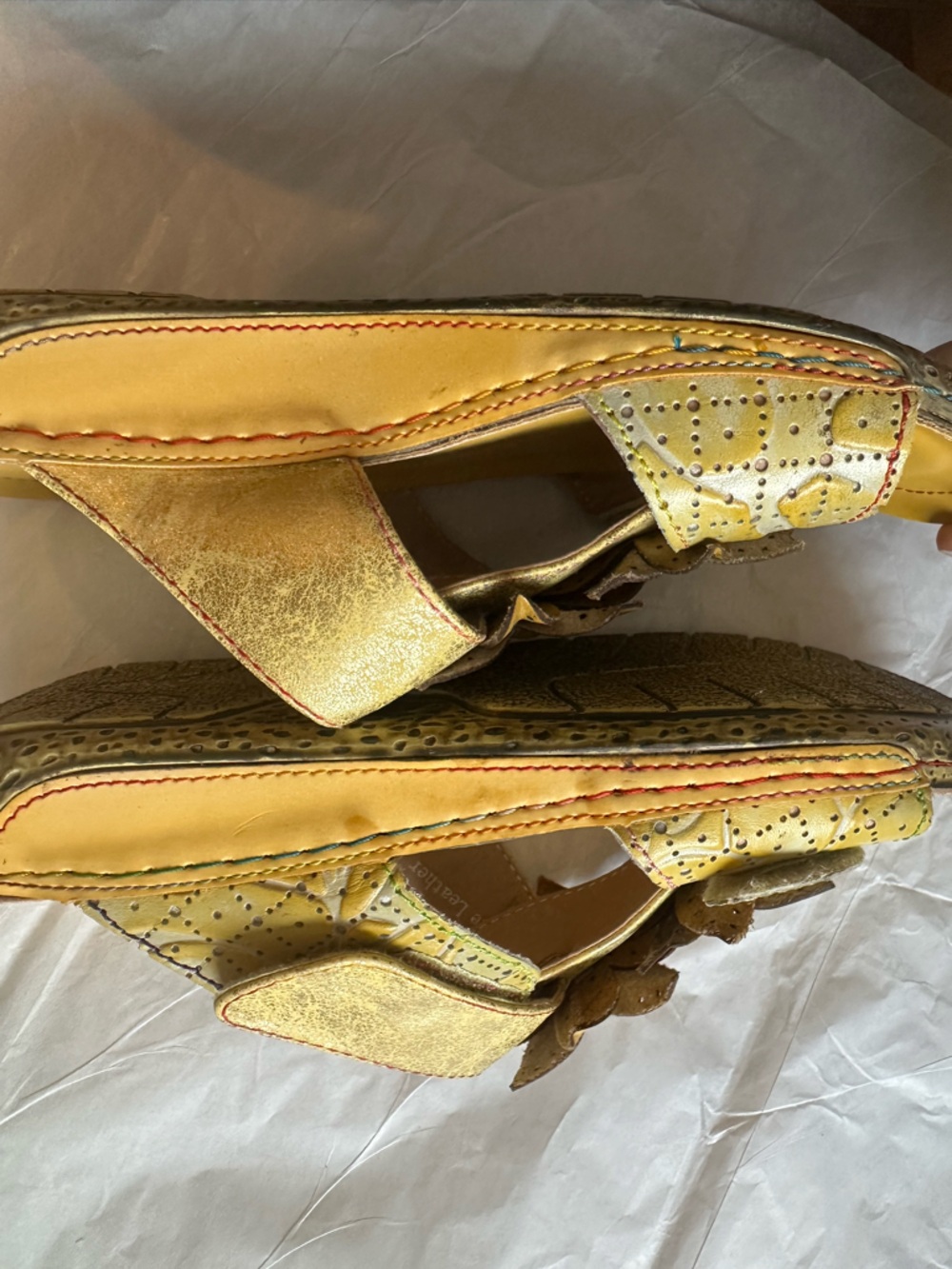 L’Artiste Spring Step Floral Leather Sandals Yellow Gold Boho Comfort Slides - Picture 5 of 6